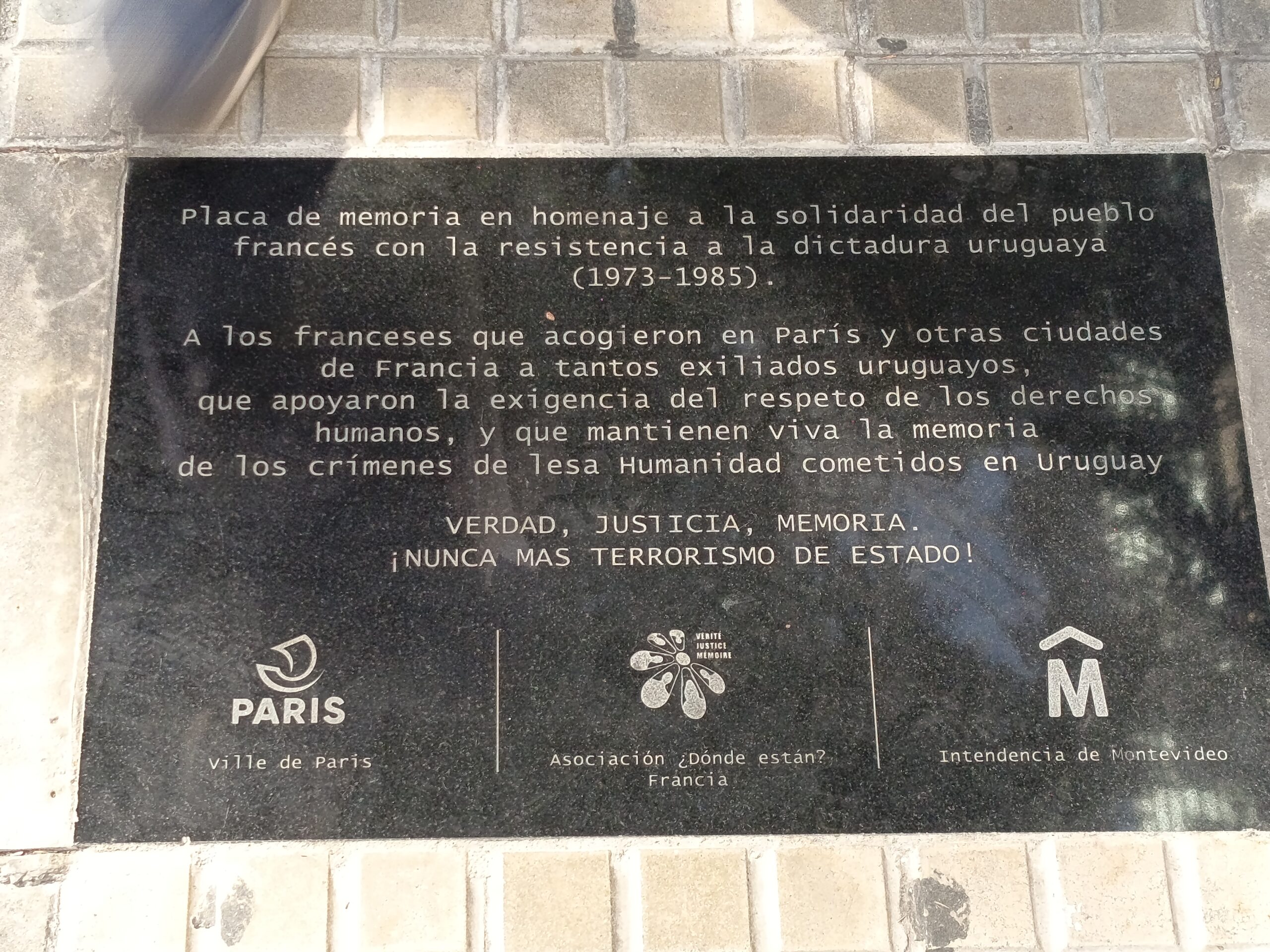 Montevideo y París unidas por la memoria de sus pueblos