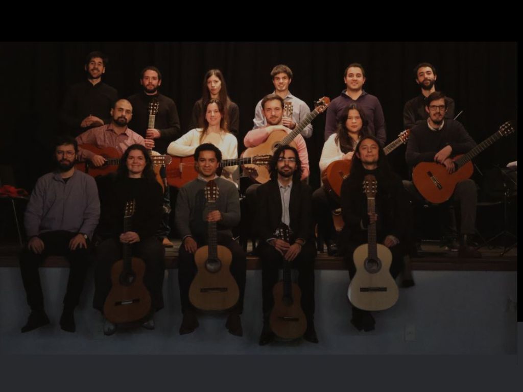 Día Internacional de la Música: la Orquesta de Guitarras de la Facultad de Artes, un espacio de aprendizaje colectivo