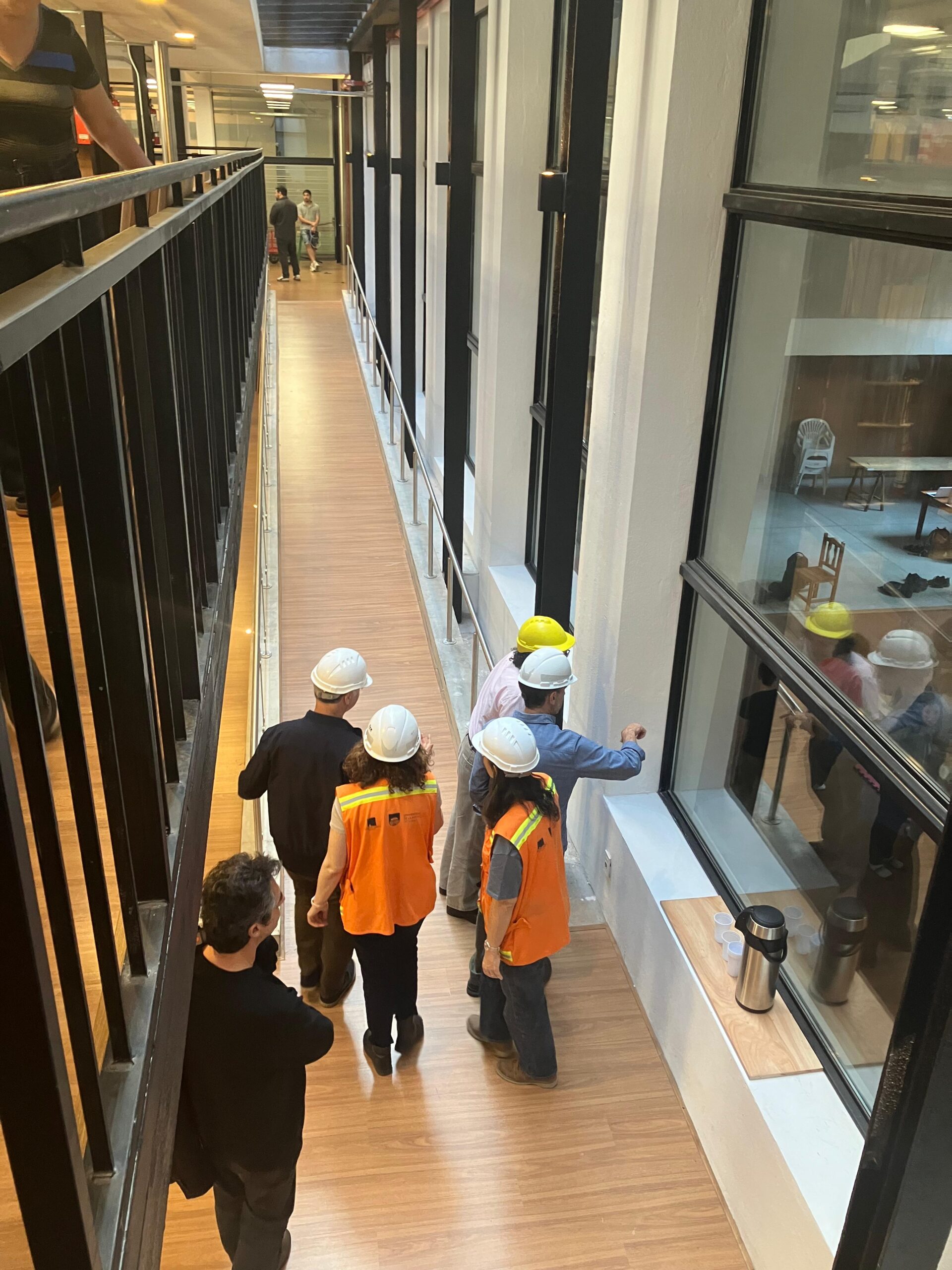 El rector de la Udelar visitó la Facultad de Artes y recorrió las obras de ampliación del edificio central