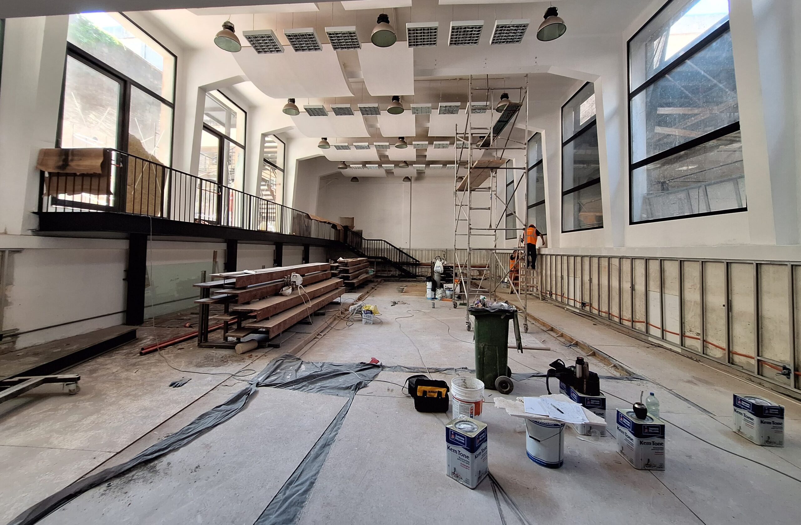 Fotografía del proceso de la obra: salón Polivalente