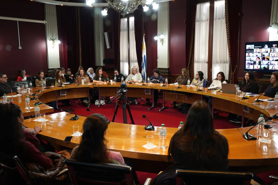Un millar de personas de la comunidad universitaria participó en la Comisión Abierta de Equidad y Género